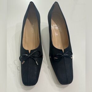 Amalfi by Rangoni Luke Pump Low Block Heels Shoes Black With Bows